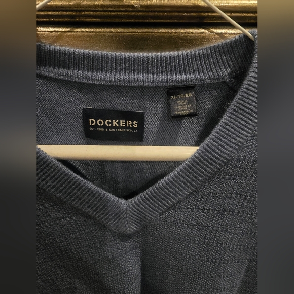 Dockers V-neck sweater XL - Picture 2 of 3
